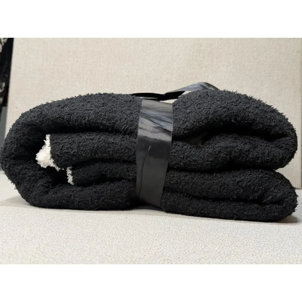 Cupcakes‎ & Cashmere Black Ghost Feather Knit Blanket Plush Throw Halloween NEW